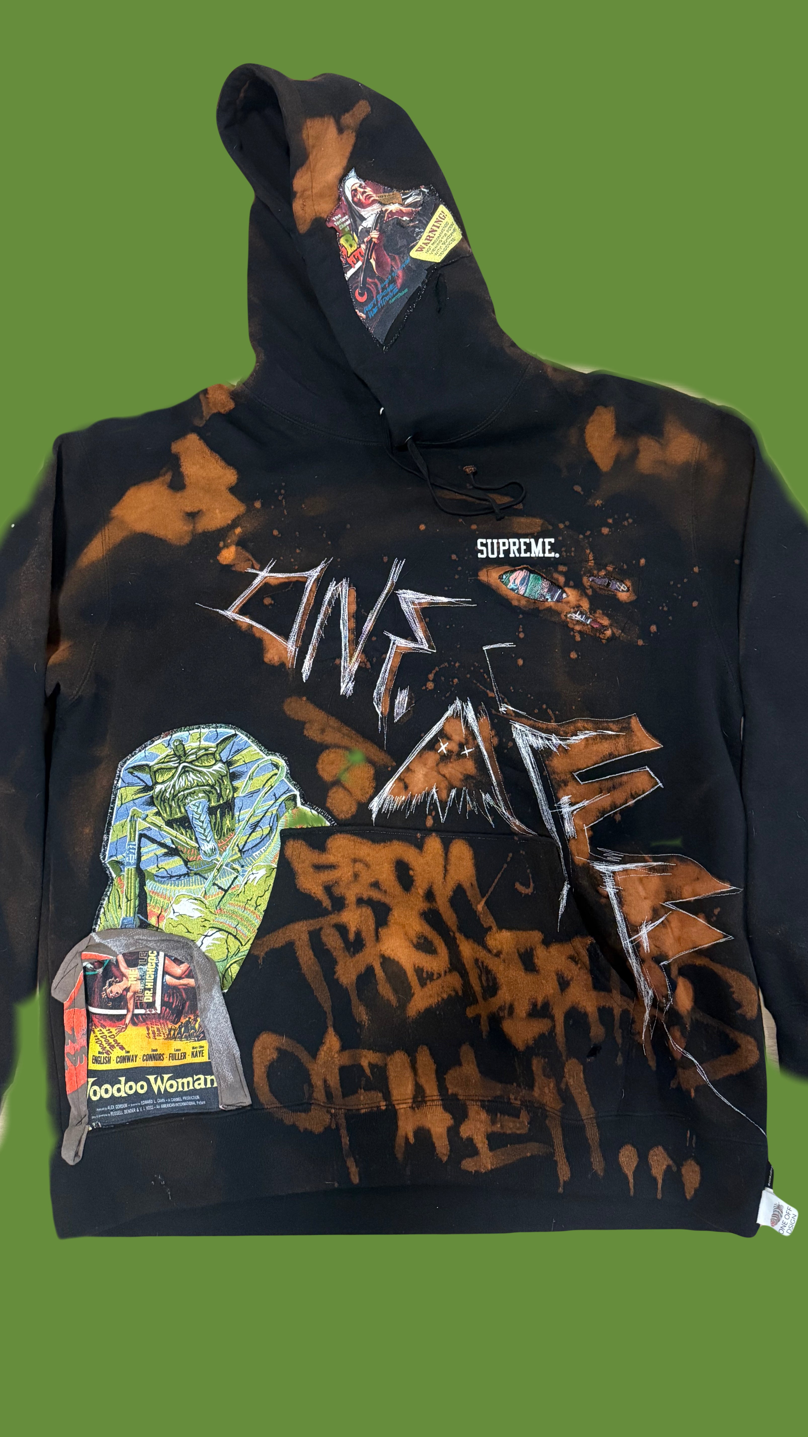 2025 Halloween hoodie (size XL)